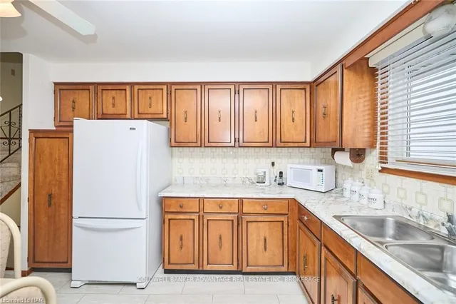 Additional image 16 of 27 QUINN Ave