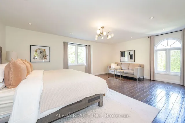 Additional image 23 of 3 Faircroft Blvd