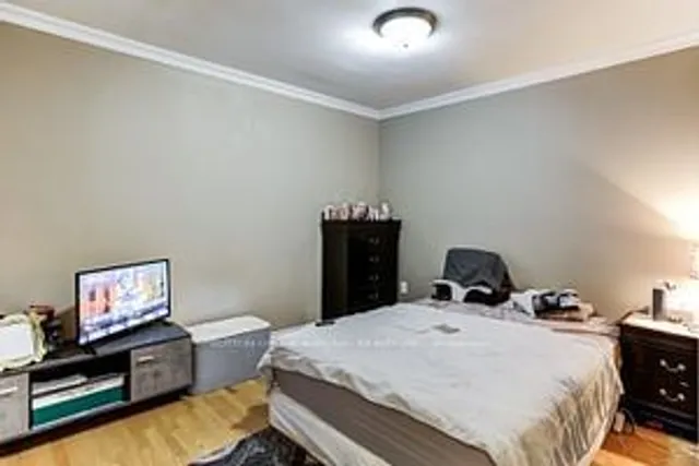 Additional image 8 of 109 Cayuga Ave