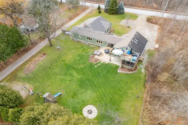 Additional image 49 of 73 Valley Rd