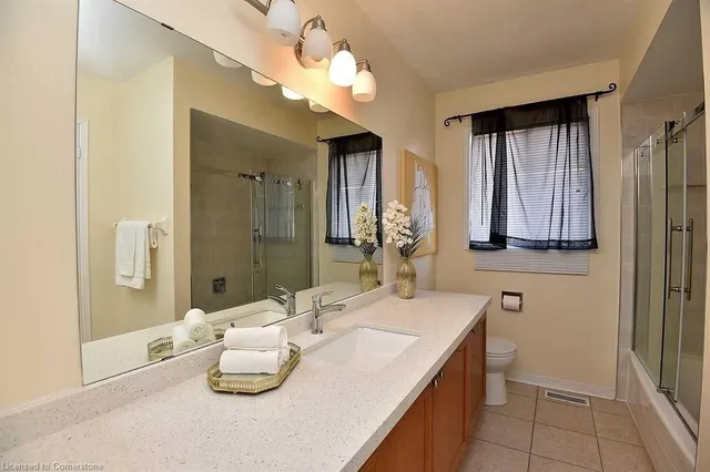 Additional image 18 of 102 Huntingwood Ave