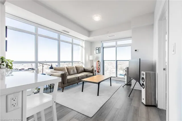 Additional image 18 of 450 Dundas St Unit 702