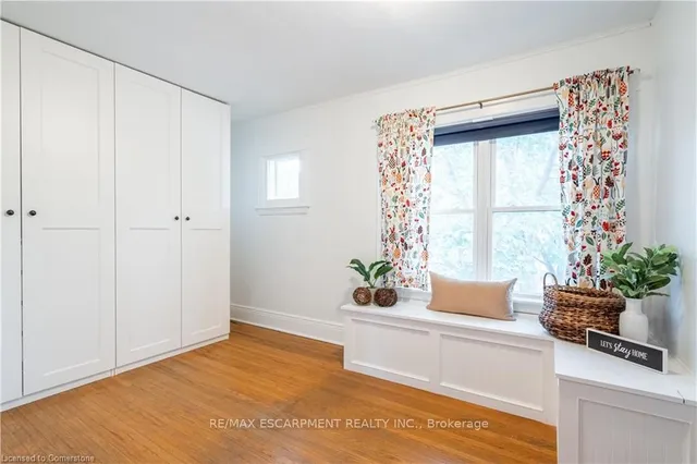 Additional image 23 of 56 Newton Ave