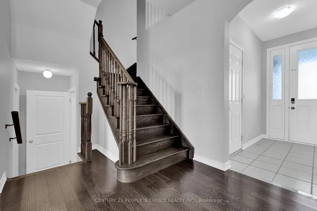 Additional image 23 of 38 Narbonne Cres