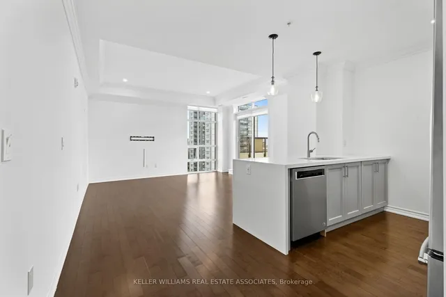 Additional image 6 of 81 Robinson St Unit PH1106