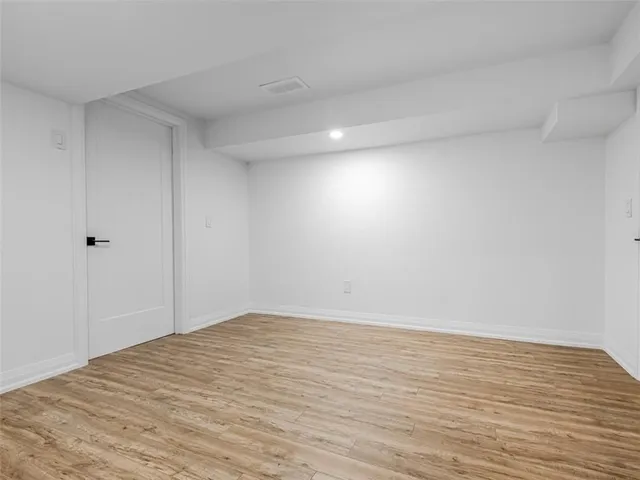 Additional image 33 of 5502 EATON Ave