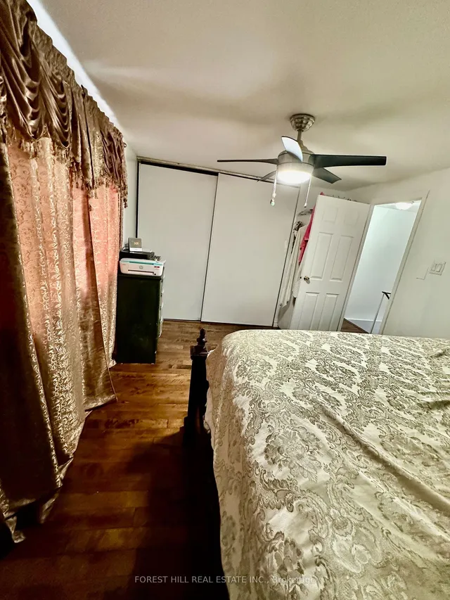 Additional image 20 of 28 Thorny Vineway