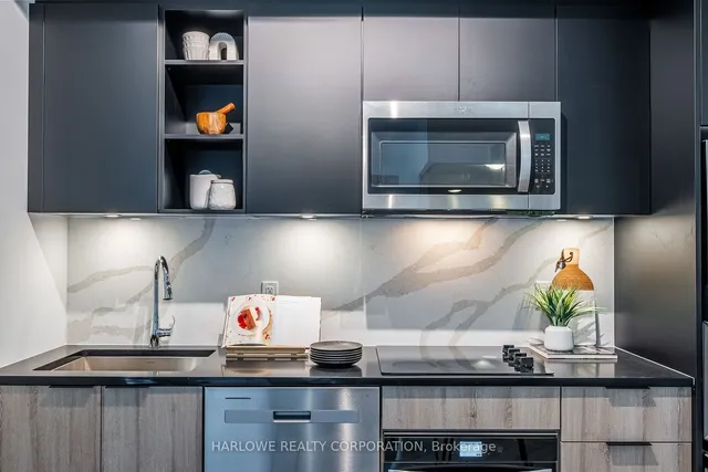 Additional image 13 of 543 Richmond St Unit 713