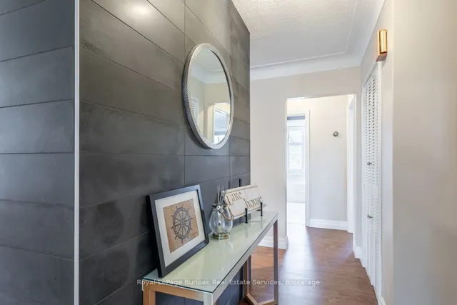 Additional image 3 of 432 Burlington Ave