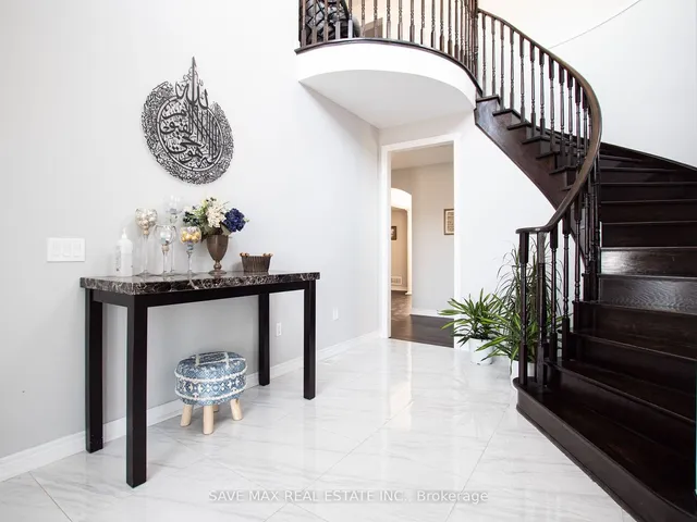 Additional image 6 of 23 Chaumont Dr