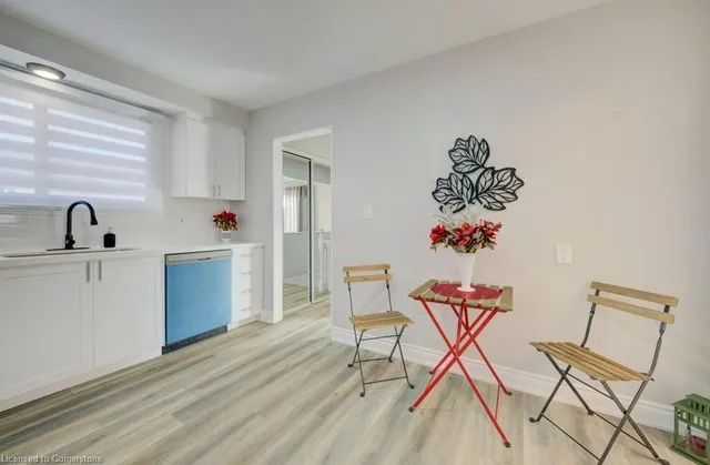 Additional image 17 of 582 Chamberlain Rd