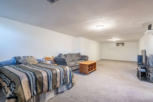 Additional image 18 of 130 KINGS FOREST Dr