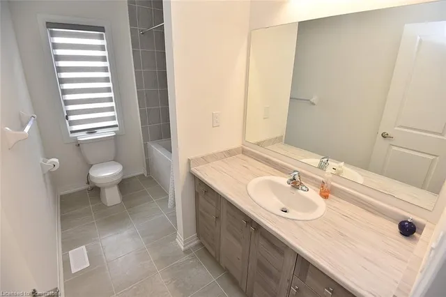 Additional image 36 of 28 Fairey Cres