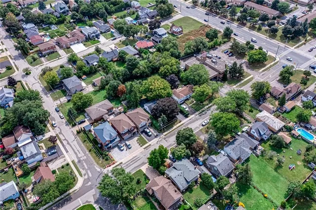 Additional image 40 of 16 Durham Rd