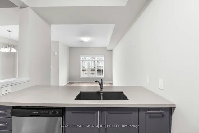 Additional image 32 of 17 Laguna Village Cres