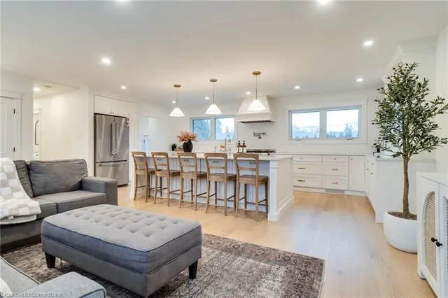 Additional image 13 of 685 Iroquois Ave