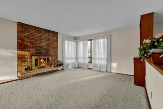 Additional image 5 of 18 Balmoral DR