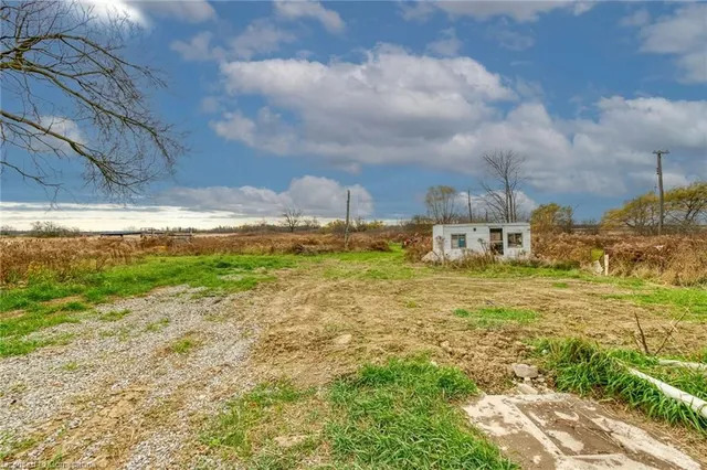 Additional image 36 of 1221 Binbrook Rd