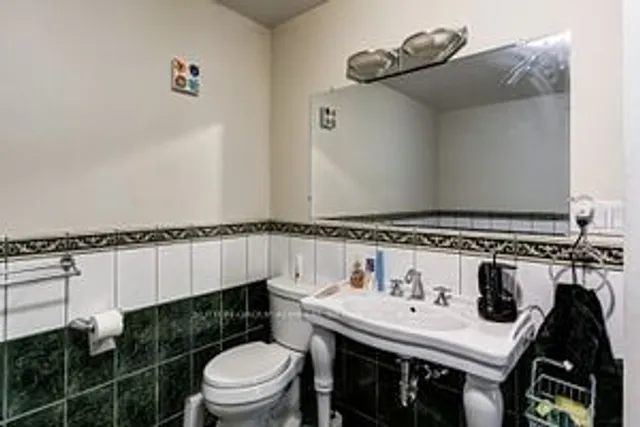 Additional image 29 of 109 Cayuga Ave