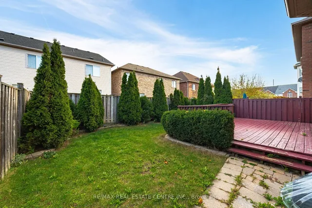 Additional image 39 of 1016 Mccuaig Dr