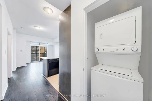 Additional image 10 of 85 Robinson St Unit 606