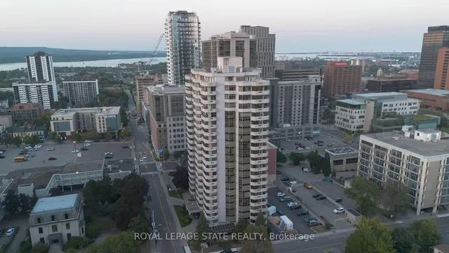 Additional image 38 of 67 Caroline St Unit 1703