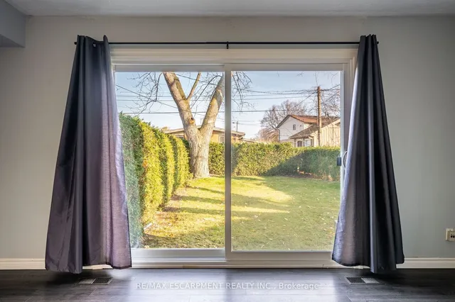 Additional image 15 of 47 Bobolink Rd