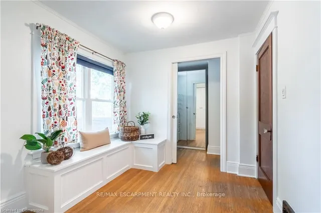 Additional image 24 of 56 Newton Ave