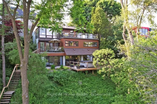 Additional image 4 of 868 DANFORTH Pl