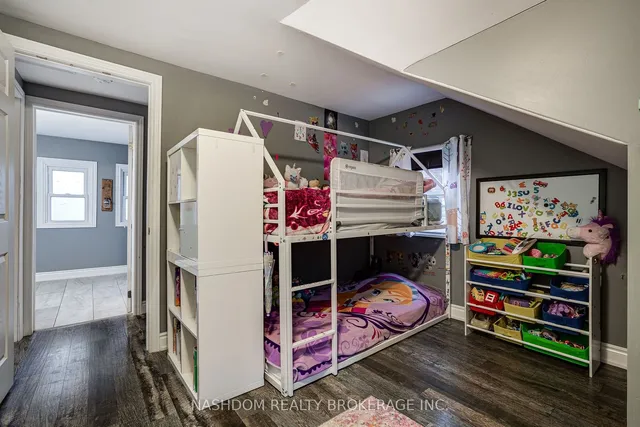 Additional image 27 of 157 East 19th St