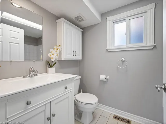 Additional image 29 of 124 Eastbourne Ave