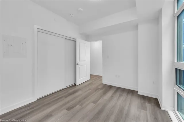 Additional image 10 of 460 Dundas St Unit 406