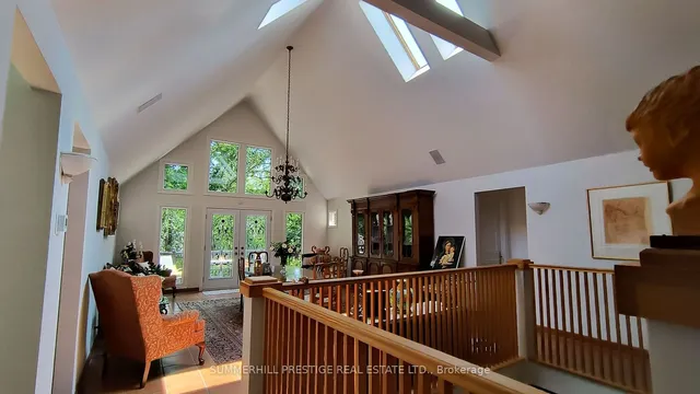 Additional image 20 of 4657 Dundas St