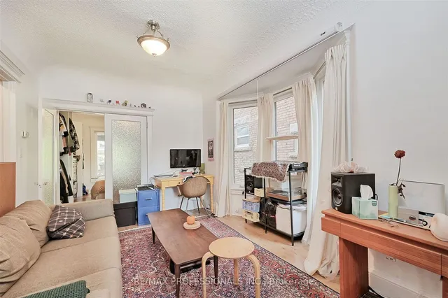 Additional image 9 of 166 Grace St