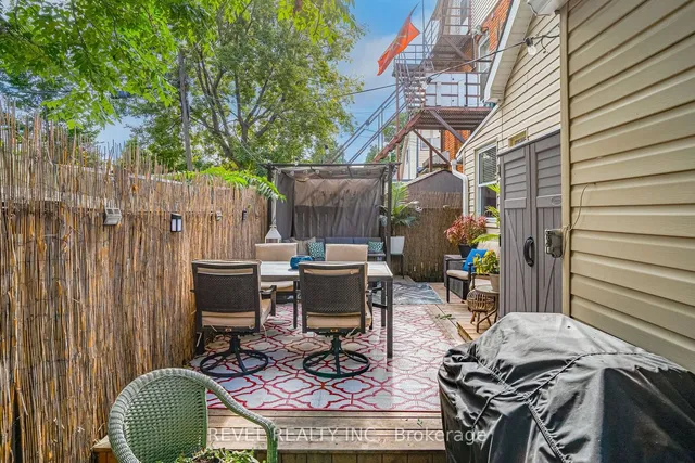 Additional image 39 of 44 Steven St