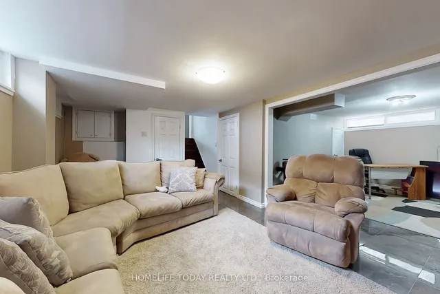 Additional image 32 of 958 Midland Ave