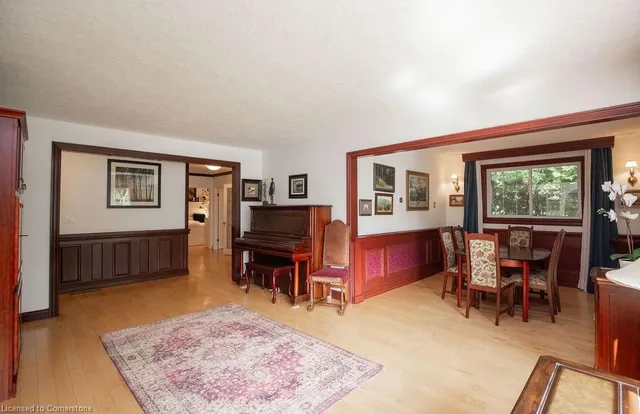 Additional image 27 of 341 Clarendon Dr