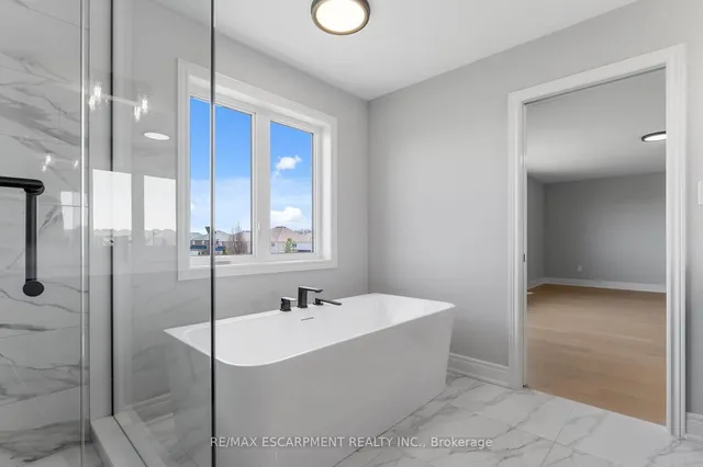 Additional image 26 of 34 Hampshire Pl