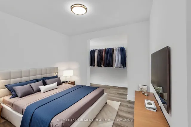 Additional image 17 of 21 Weir St