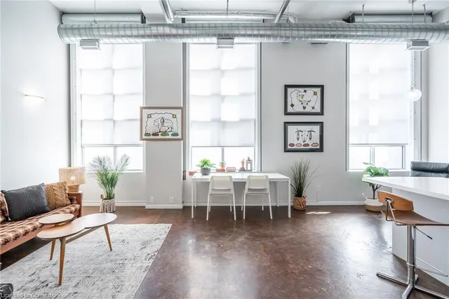 11 Rebecca St Unit 101