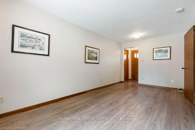 Additional image 19 of 17 Mary St