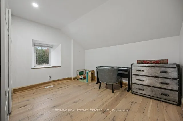 Additional image 33 of 13567 2nd Line