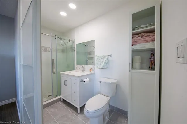 Additional image 23 of 56 Raleigh Crt