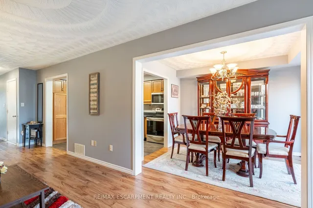 Additional image 16 of 85 Royalvista Dr