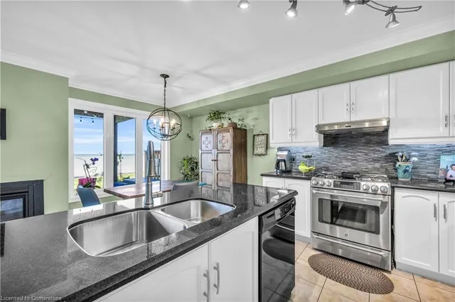 Additional image 14 of 515 North Service Rd Unit 23