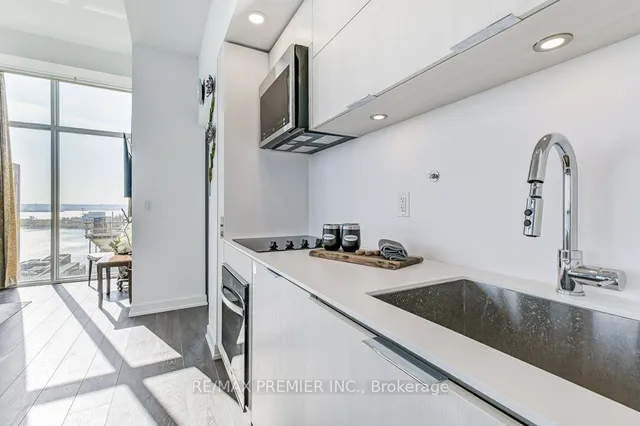 Additional image 22 of 370 Martha St Unit 2004