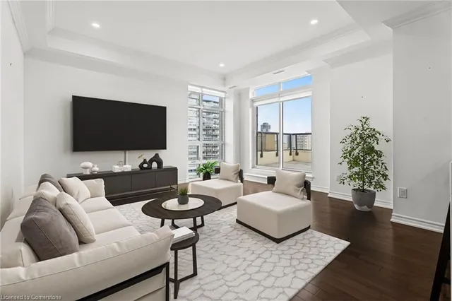 81 Robinson Street Unit Penthouse 1106