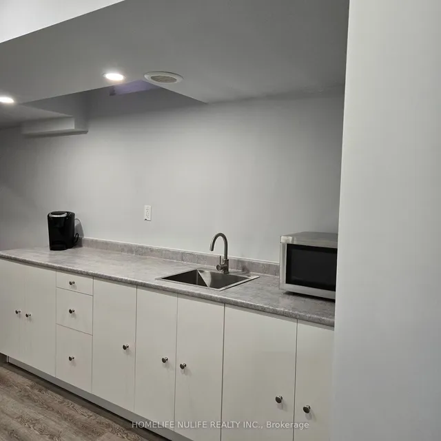 Additional image 22 of 1062 Clark Blvd