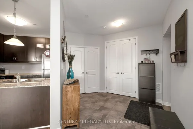 Additional image 10 of 383 Main St Unit 424