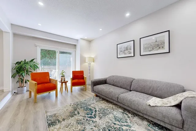 Additional image 8 of 5411 Lakeshore Rd Unit 2